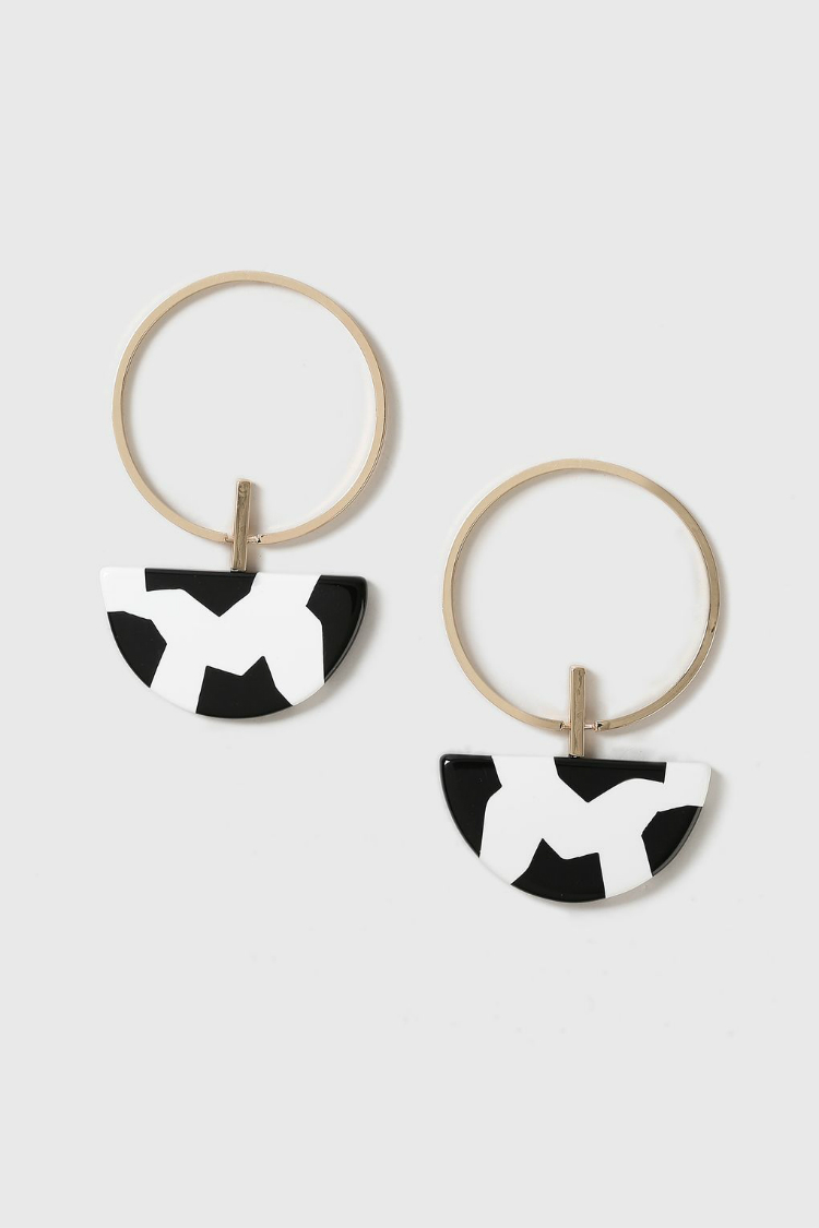 6black-white-items-02.jpg