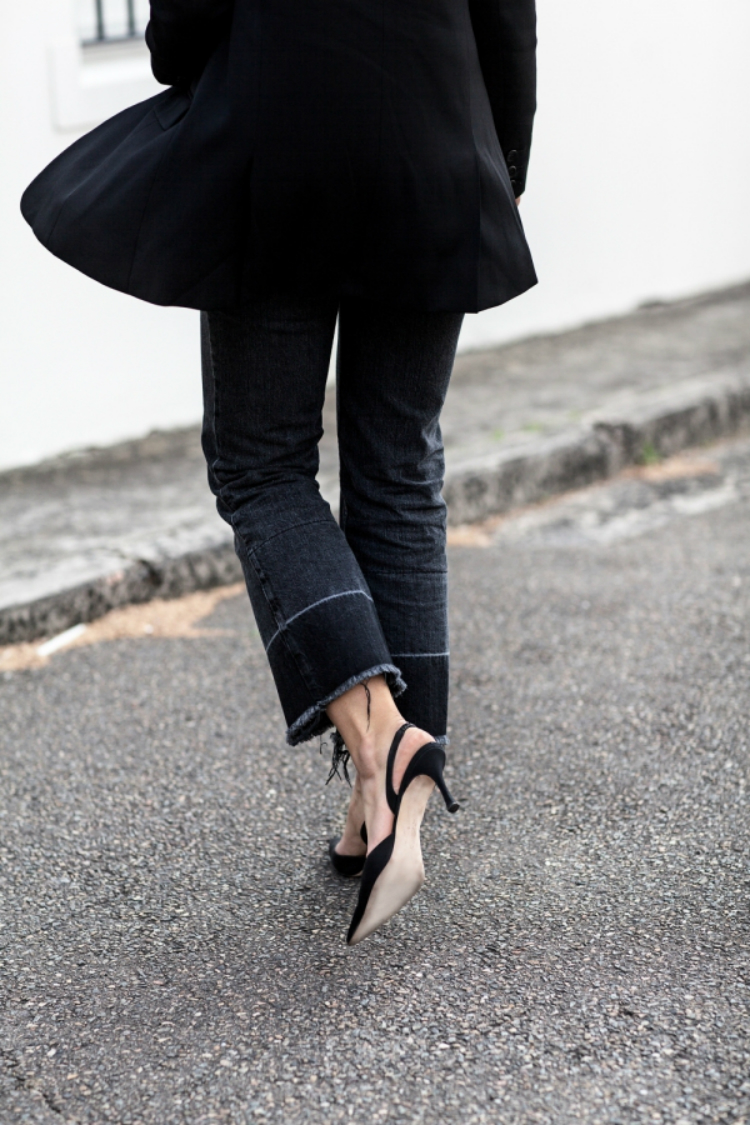 black-outfit-washed-denim-00.jpg