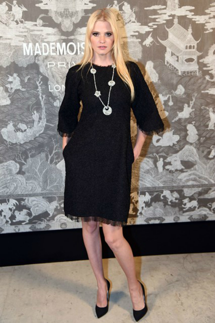 chanel_exhibition_08.jpg
