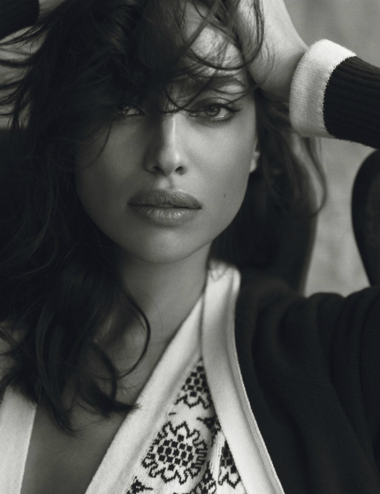 Bazaar-Spain-December-2015-irinashayak-Photoshoot01.jpg