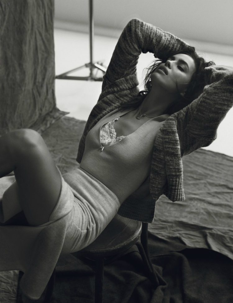 Bazaar-Spain-December-2015-irinashayak-Photoshoot04.jpg
