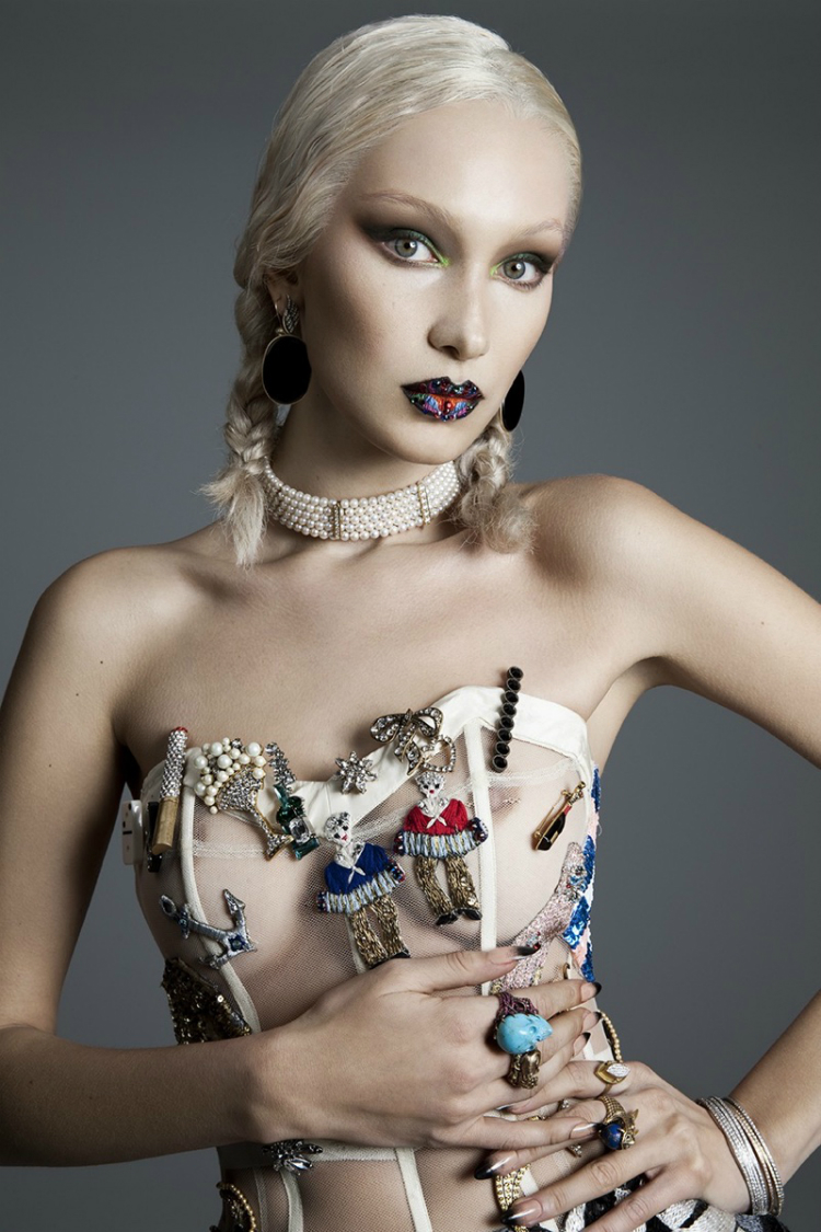 Bella-Hadid-Blonde-Paper-Magazine-Photoshoot05.jpg