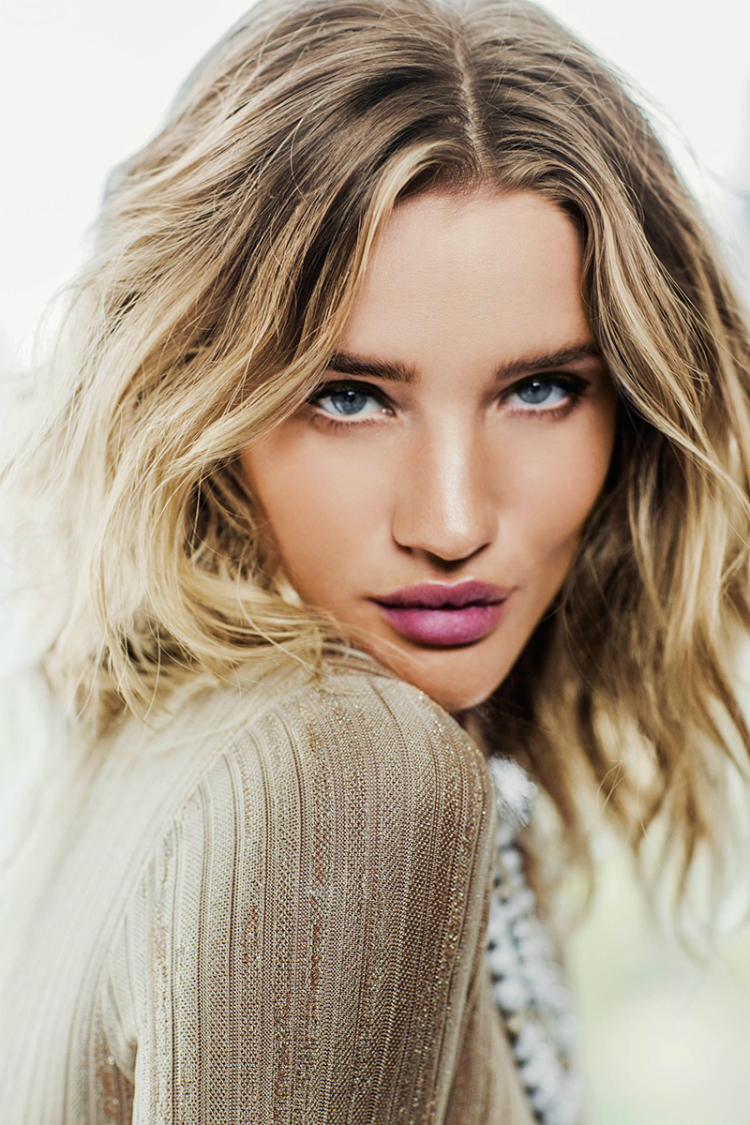 Rosie-Huntington-Whiteley-Vogue-Thailand-July-2016-Cover-Editorial03.jpg
