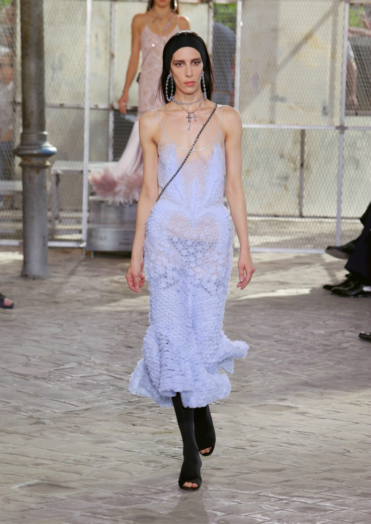 Givenchy-Spring-2016-Mens-Female-Looks02.jpg