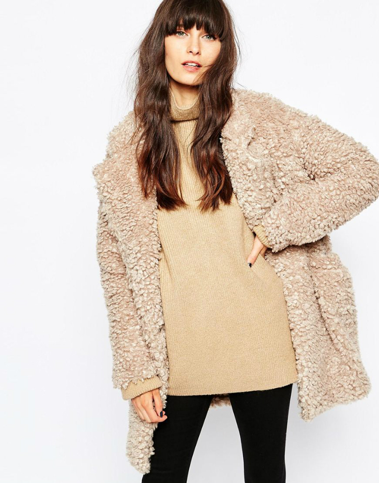gigi+kendall_teddybearcoat_02.jpg