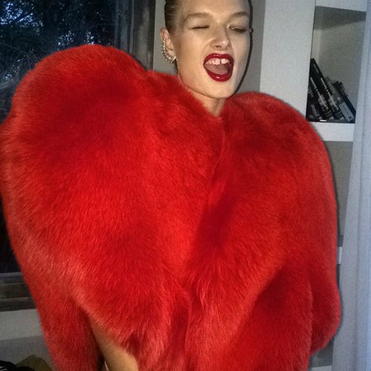 01-saint-laurent-heart-fur-08.jpg