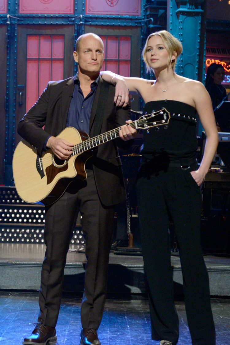 02-jlaw-press-tour-snl-v.jpg