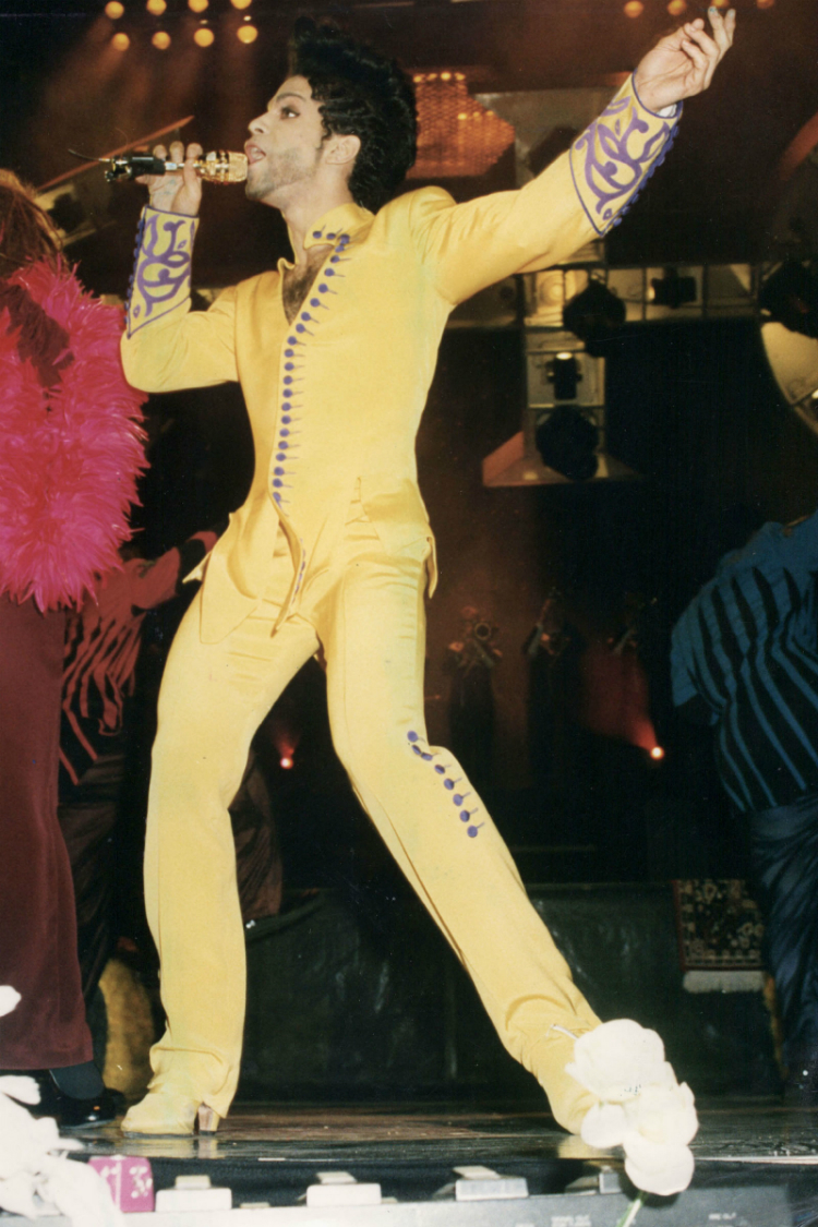 10prince-best-outfits-06.jpg