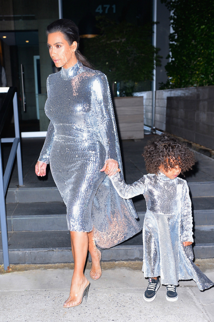 2016-10best-outfits-kimkardashian-06.jpg
