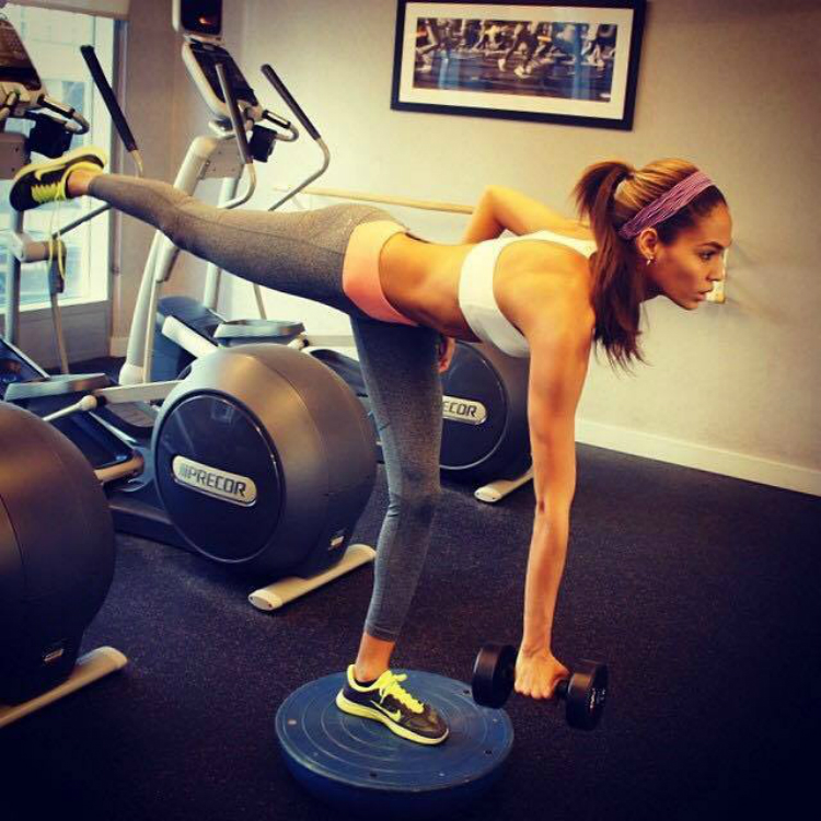 7workoutoutfitsbyjoansmalls-01.jpg