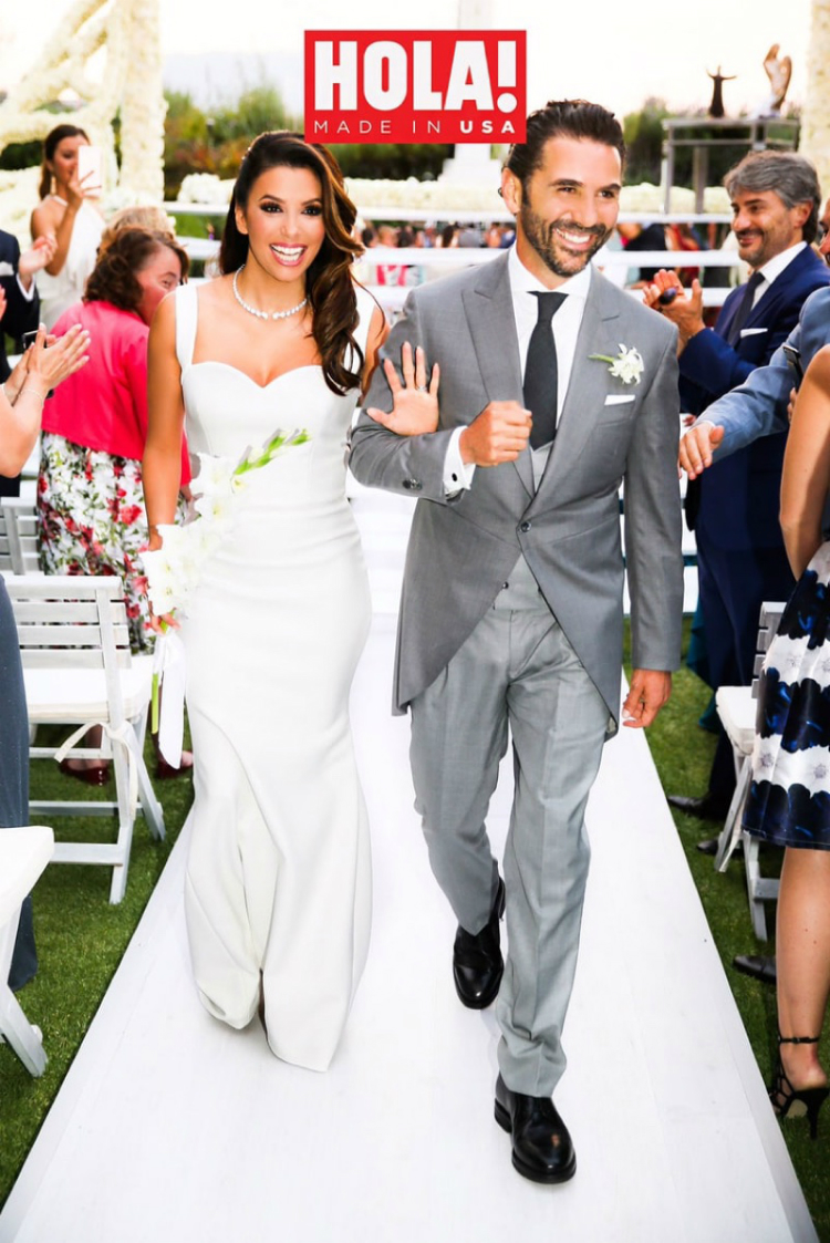 Eva-Longoria-Wedding-Dress-Photo-01.jpg
