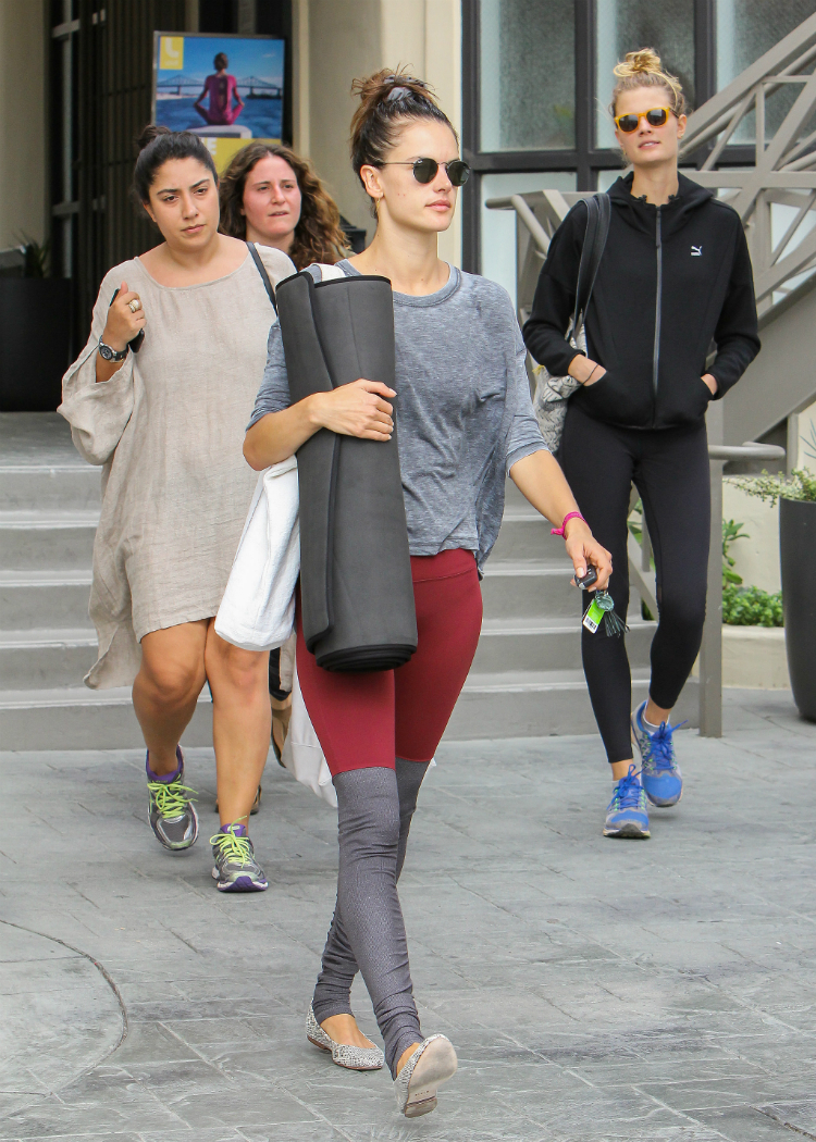 alessandraambrosio_workoutstyle_05.jpg