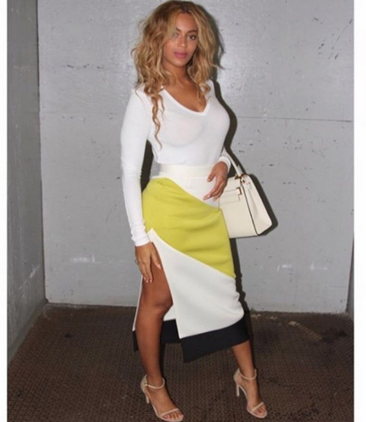 bagvalentino_myrockstud_02.jpg