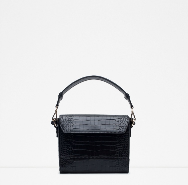 bagvalentino_myrockstud_04.jpg
