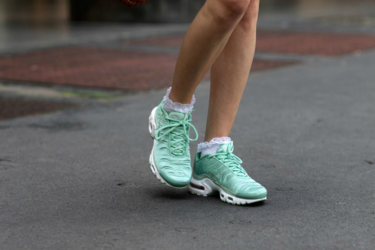 2017ss-shows-milan-fashion-week-sneakers-08.jpg
