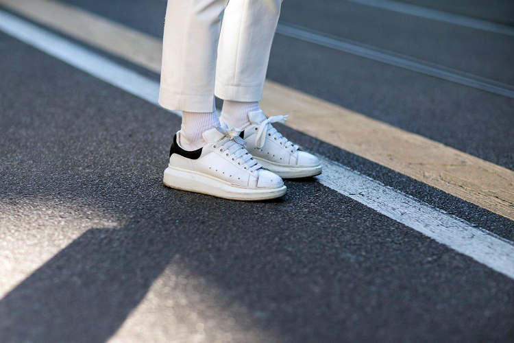 2017ss-shows-milan-fashion-week-sneakers-10.jpg