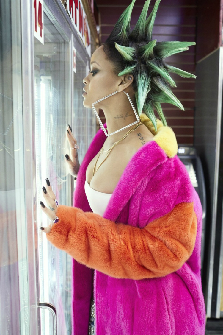 Rihanna-Paper-Magazine-March-2017-Cover-Photoshoot04.jpg