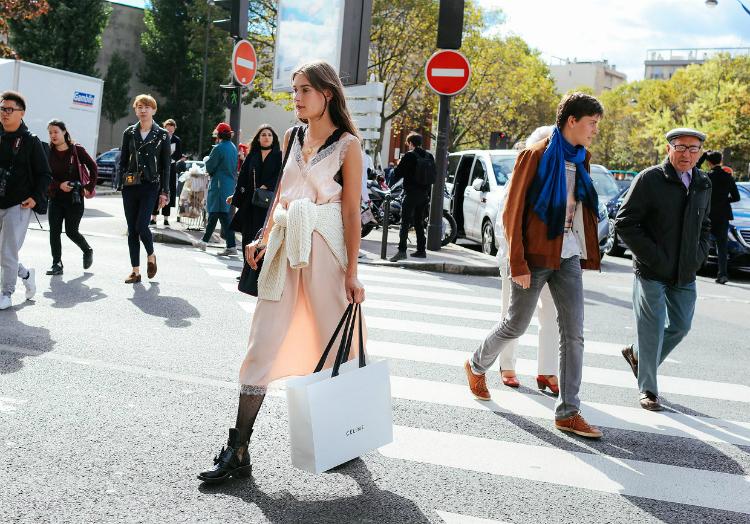 paris-street-style-spring-2017-03.jpg