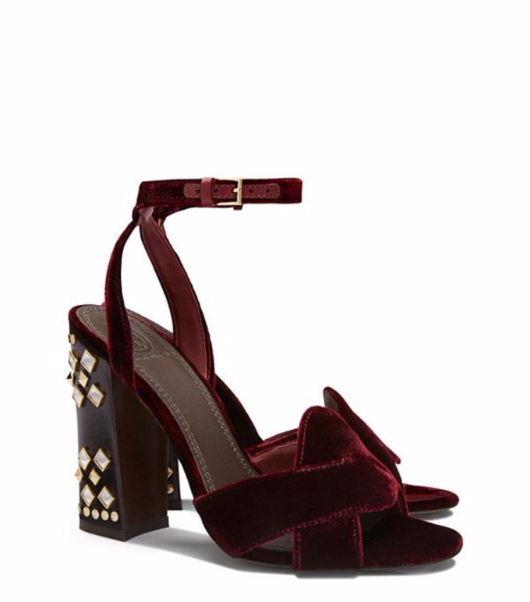 3ways2wearburgundy_02.jpg