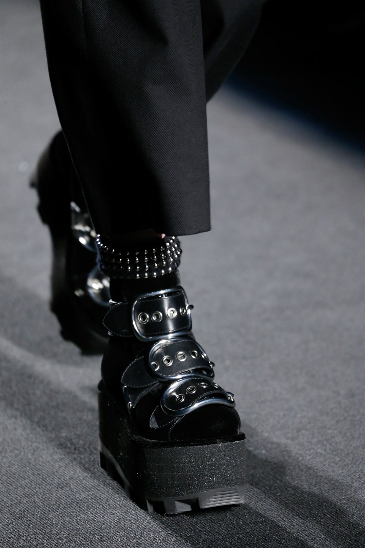 best-runway-accessories-fall-2015_8.jpg