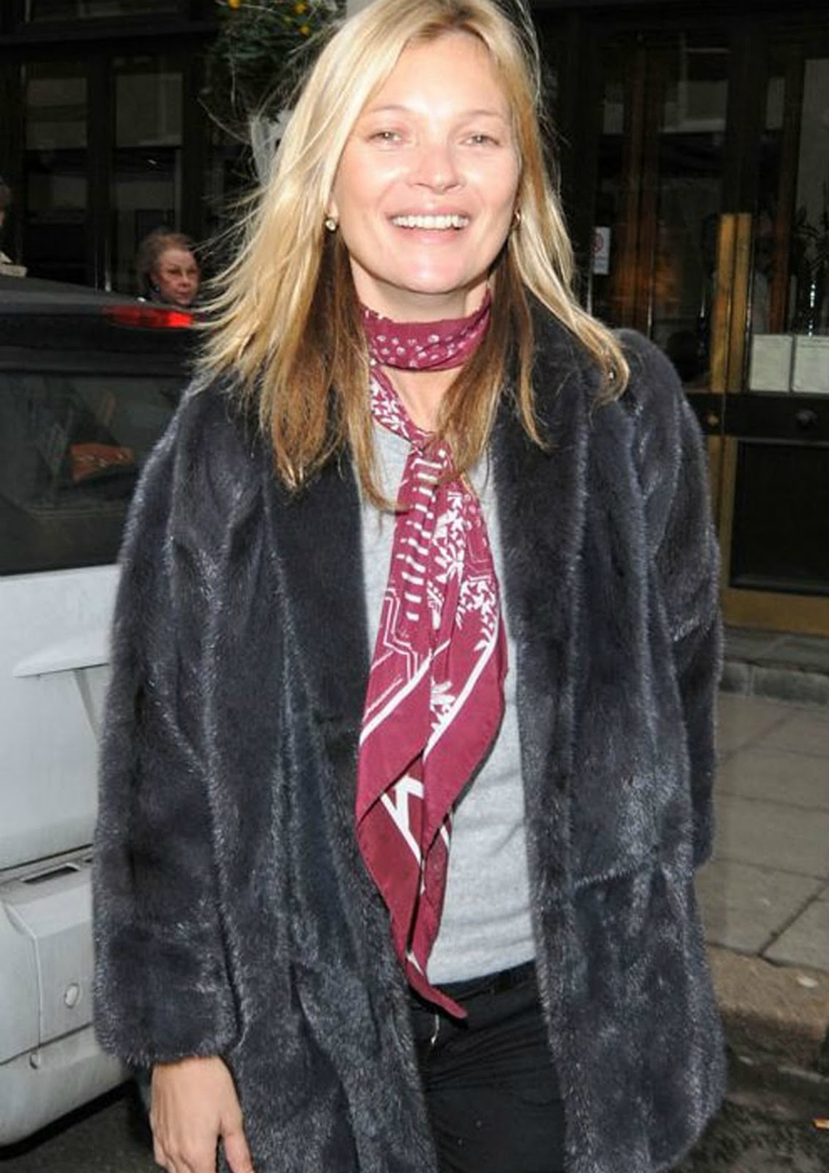 katemoss_scarf_01.jpg