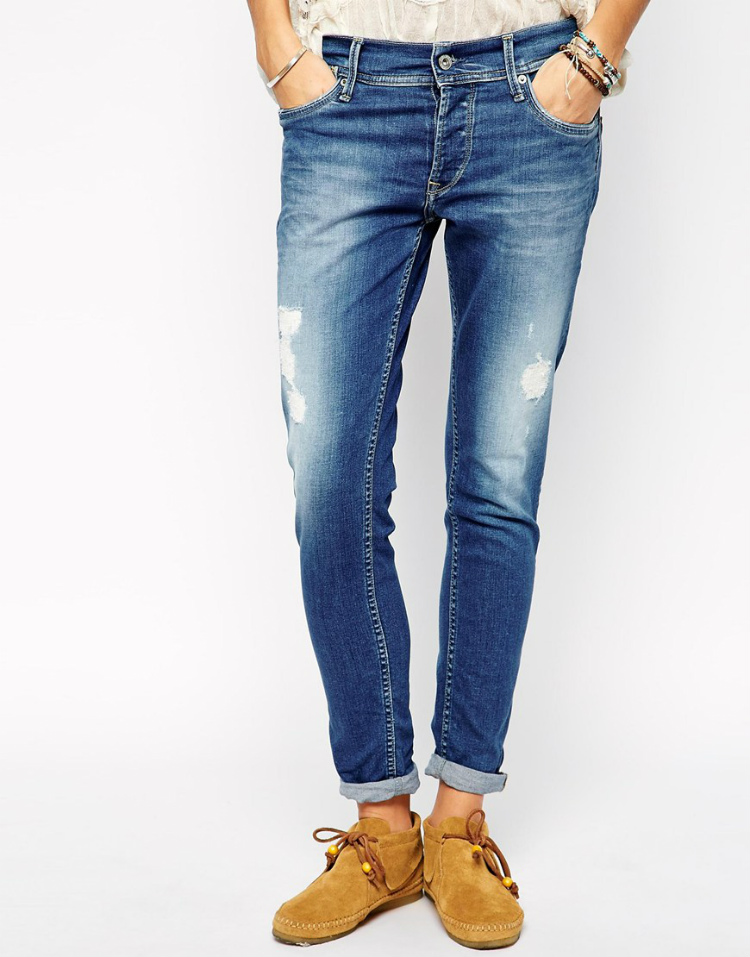clothesallwomenhave_4.jpg