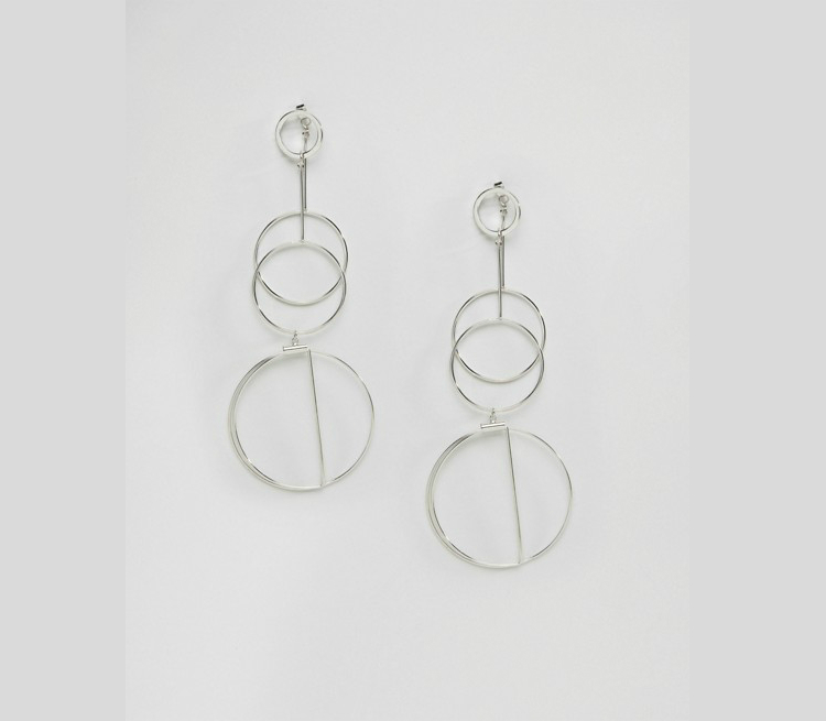 6statement-earrings-trend-ss17-06.jpg