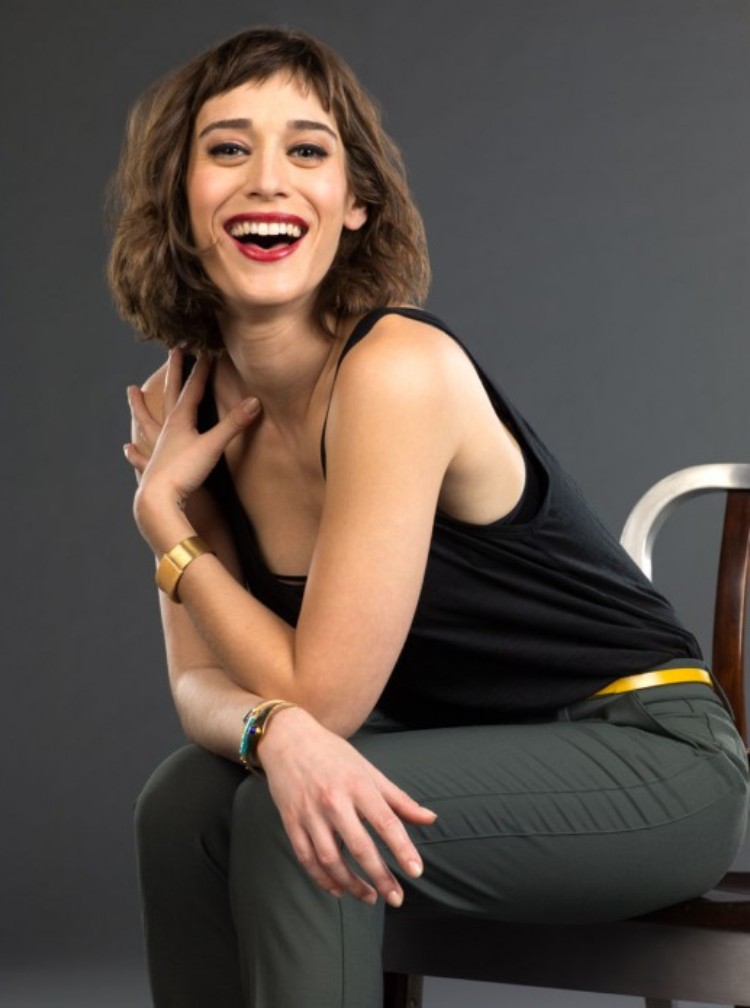 705346_253_1lizzy_caplan_156_edit.jpg