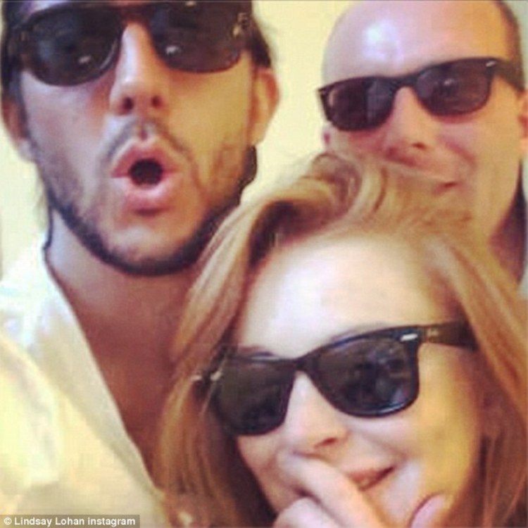 Lohan-3.jpg