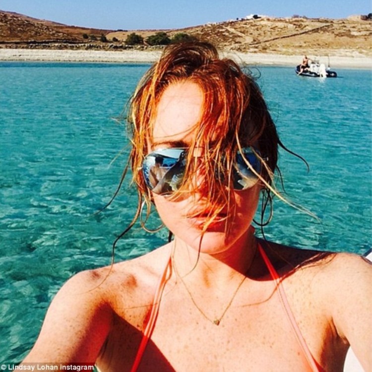 Lohan-8.jpg