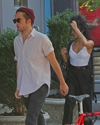 Pattinson-1.jpg