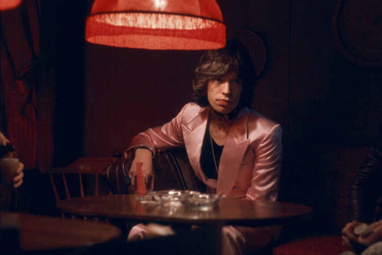 -harry-styles-pink-04.jpg