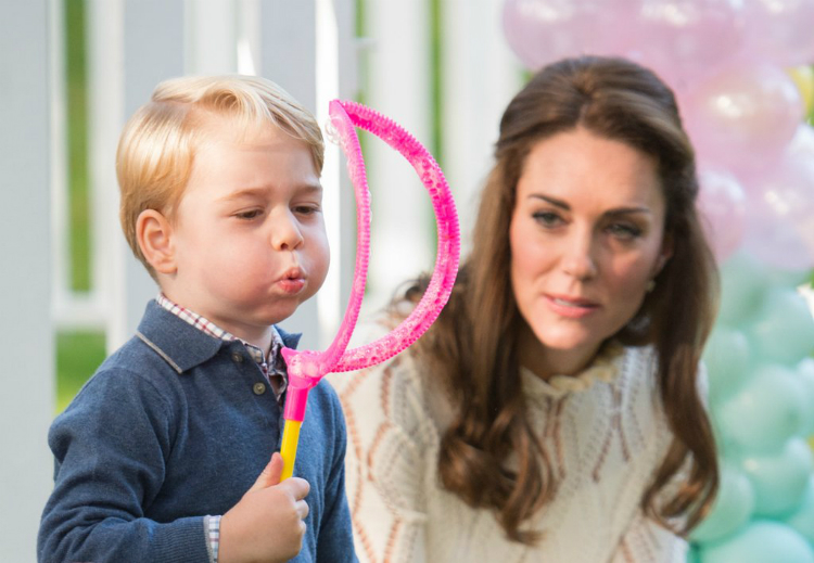 Funny-Pictures-Prince-George-03.jpg