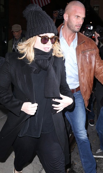 adele-hot-bodyguard-lead_105d7.jpg