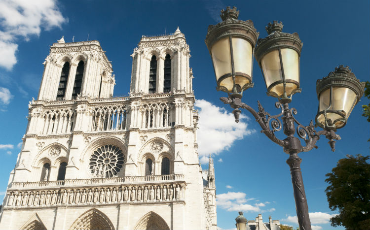 allyou_disneydestinations_hunchback_big_1.jpg