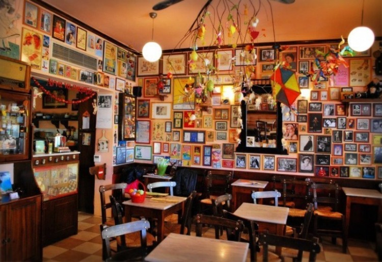 kafeneiocover.jpg