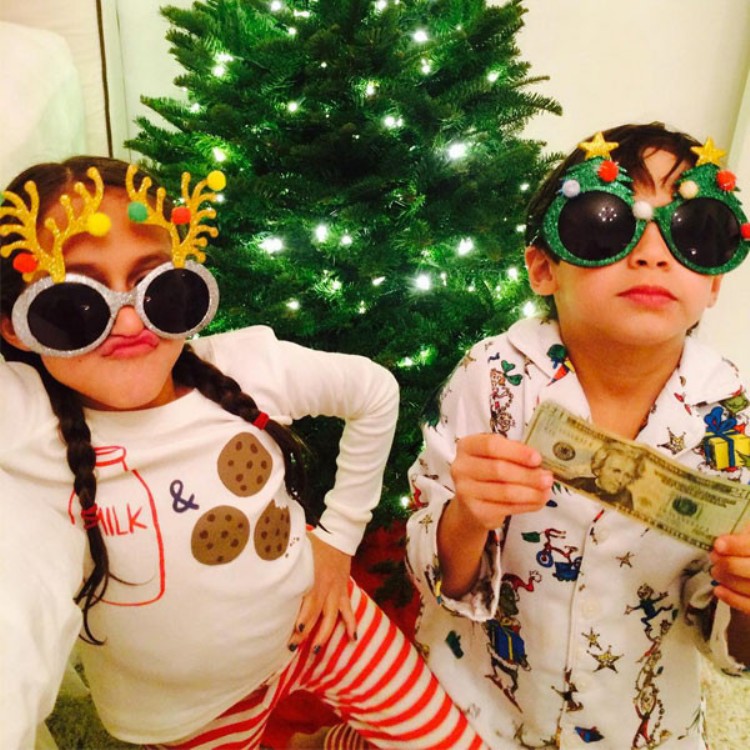 rs_600x600-151217144752-600.jennifer-lopez-twins-instagram.bn.121715_38f4a.jpg