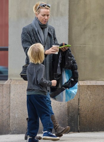 1415653795572_Image_galleryImage_Naomi_Watts_spotted_out_w.JPG