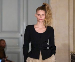 Le Palmier του Jacquemus: Μια ποιητική επιστροφή στο Musée Picasso με αναφορές στις δεκαετίες και την Παλόμα Πικάσο