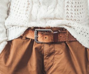 Καφέ ζώνη:Η ήσυχη vintage δύναμη του look μου ανακάλυψα στο βάθος της ντουλάπας