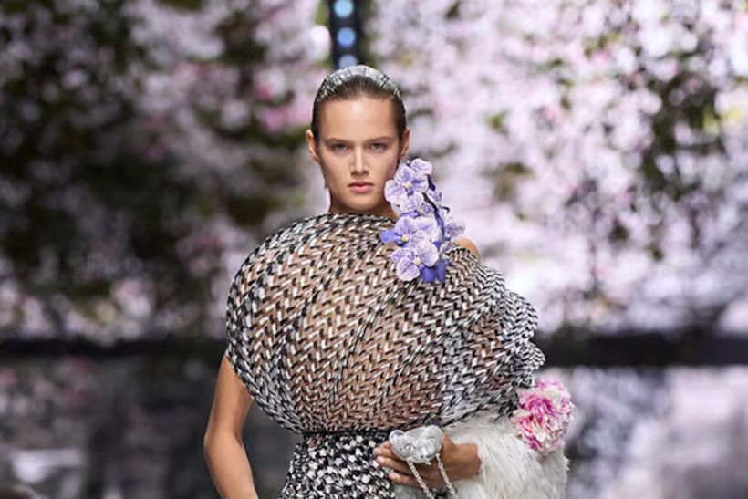 Τα beauty looks που έκλεψαν τις εντυπώσεις στο fashion show του οίκου Dior