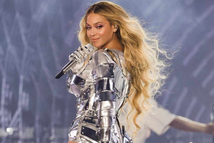 Beyoncé: «Κάντε αυτό για το οποίο είστε γεννημένοι. Εμπιστευτείτε τον εαυτό σας»