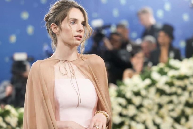 10 Strange Things για τη Maya Hawke που έχει γενέθλια στις  8 Ιουλίου