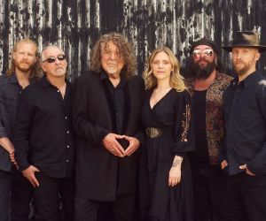 O Robert Plant και οι Saving Grace έρχονται στο Θέατρο Λυκαβηττού τον Ιούλιο 2026