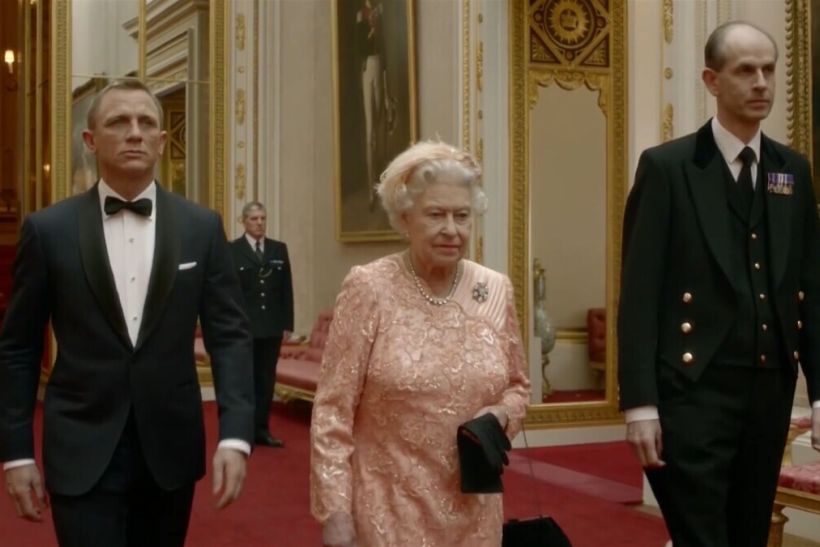 The Queen on the screen: Η Βασίλισσα Ελισάβετ Β’ στη μικρή και τη μεγάλη οθόνη