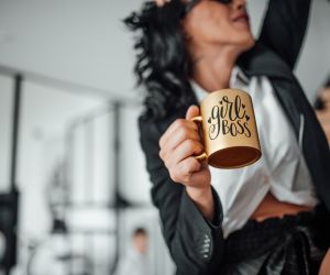 Προσπάθησα να ζήσω σύμφωνα με το πρότυπο του girl boss – και πήρα δώρο μια ωραιότατη υπερκόπωση