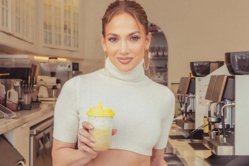 Η Jennifer Lopez είχε γενέθλια και εμείς θαυμάζουμε το στυλ της