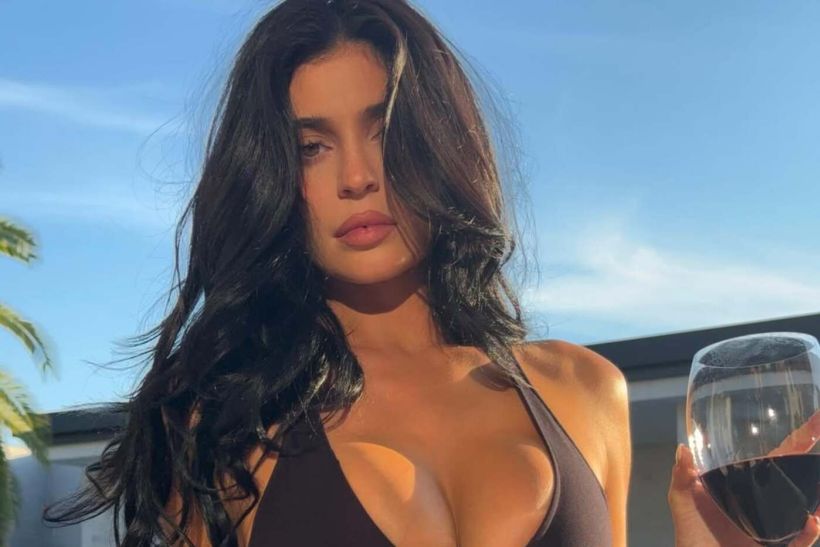 Kylie Jenner:  «Δεν βγαίνω ποτέ χωρίς το κραγιόν μου»