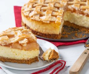 Cheesecake με μηλόπιτα