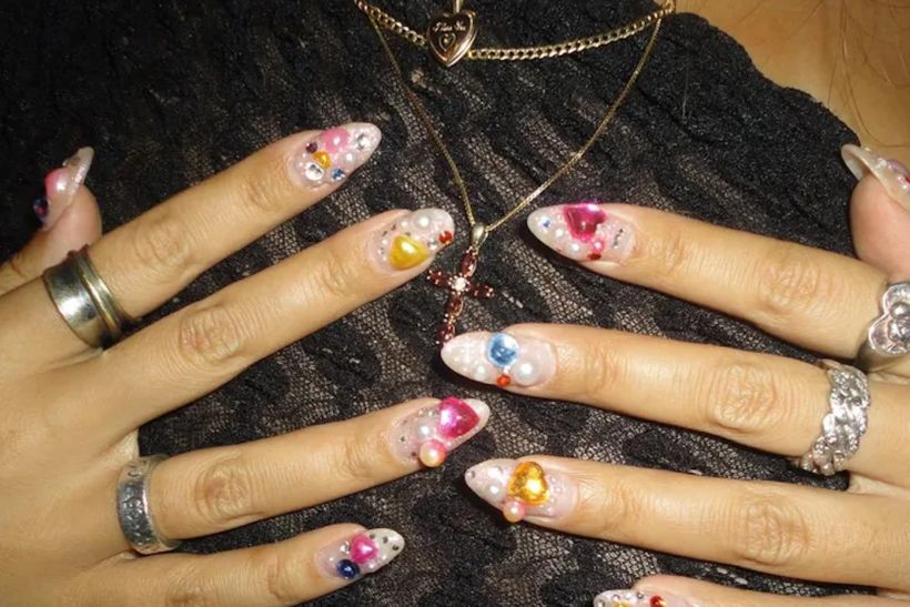 Pretty Pretty Princess nails: Το νοσταλγικό μανικιούρ που λατρεύουν όλες οι beauty addicts